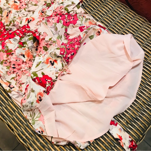 Saints + Secrets Pink Floral Wrap Flutter Sleeve Mini Dress Sz S - Picture 9 of 11